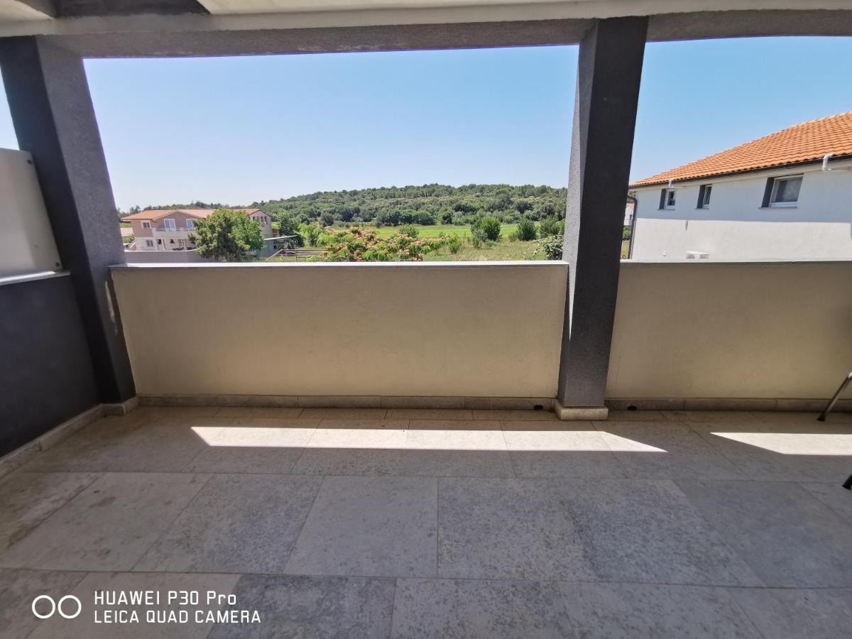 Apartmani Bradaric 普拉 外观 照片