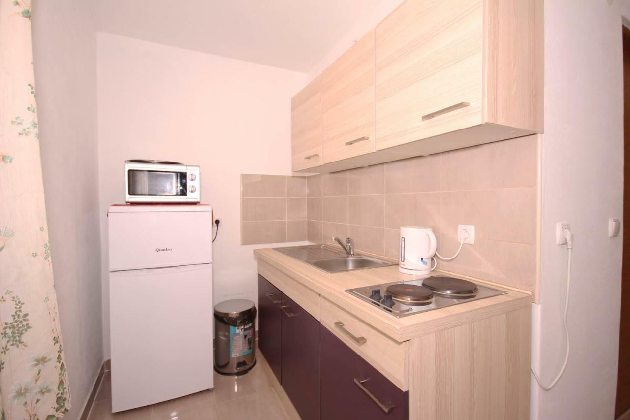Apartmani Bradaric 普拉 外观 照片